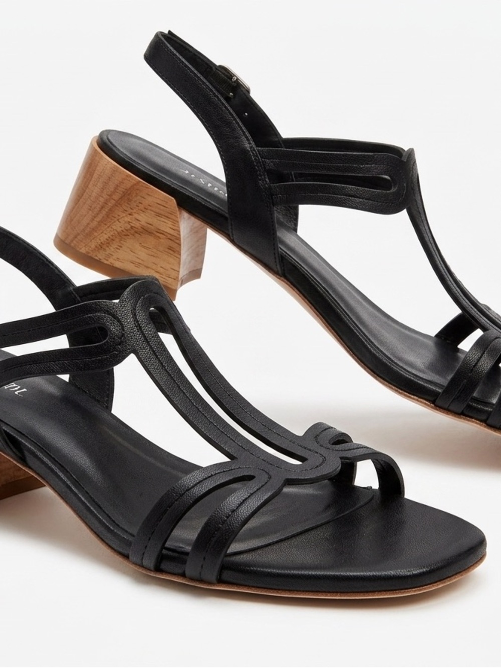 VANELi Cookie Black Leather T-Strap Block Heel Sandals size 9M